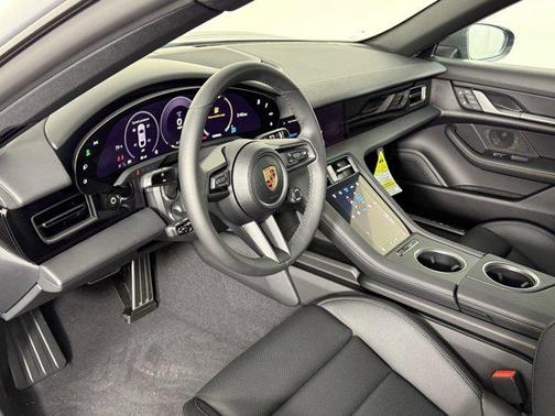 2025 Porsche Taycan RWD