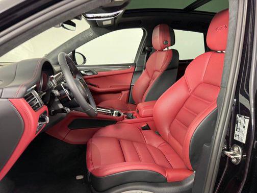 2026 Porsche Macan GTS