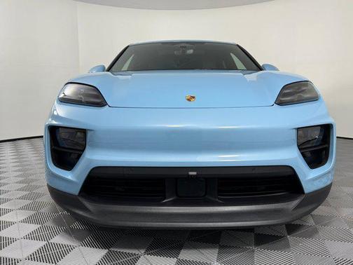 2025 Porsche Macan Electric