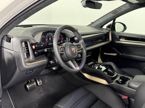 2026 Porsche Cayenne GTS