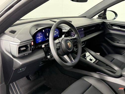 2025 Porsche Macan Electric