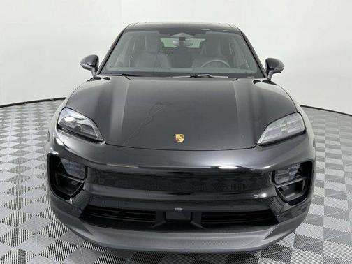 2025 Porsche Macan Electric