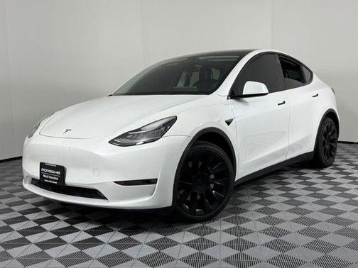 2022 Tesla Model Y Long Range Dual Motor All-Wheel Drive