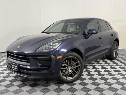 2022 Porsche Macan AWD