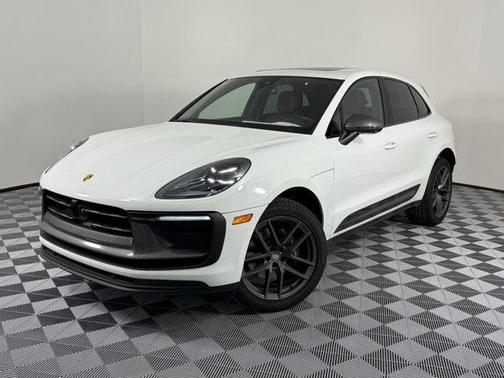 2025 Porsche Macan T
