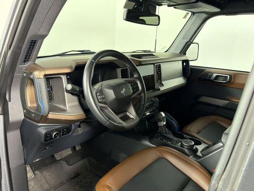 Gray 2023 Ford Bronco Outer Banks