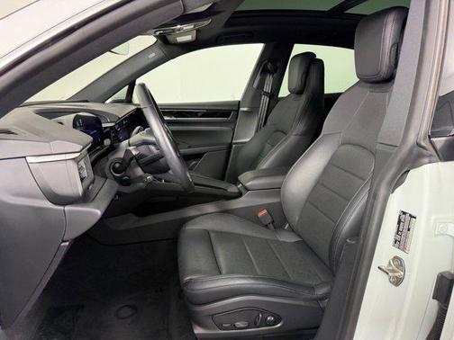 2025 Porsche Macan Electric
