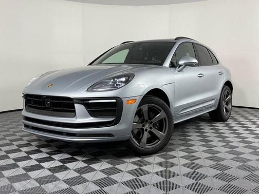 2026 Porsche Macan AWD