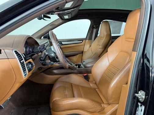 2023 Porsche Cayenne S