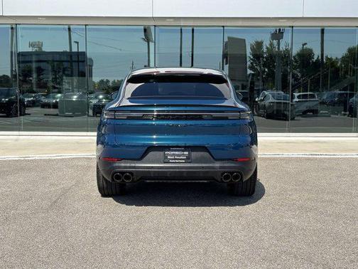 2025 Porsche Cayenne Coupe