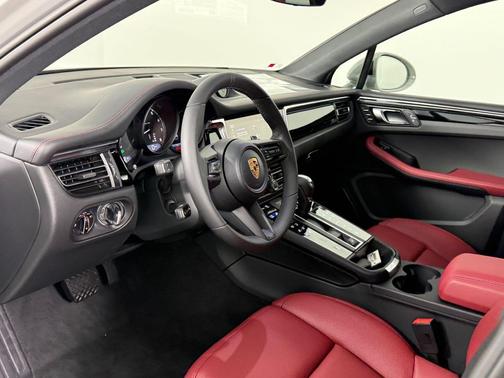Chalk 2026 Porsche Macan Macan