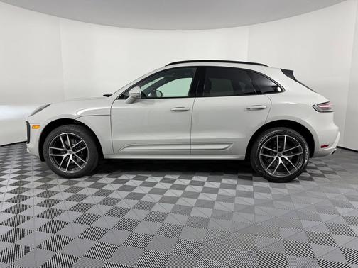 Chalk 2026 Porsche Macan Macan