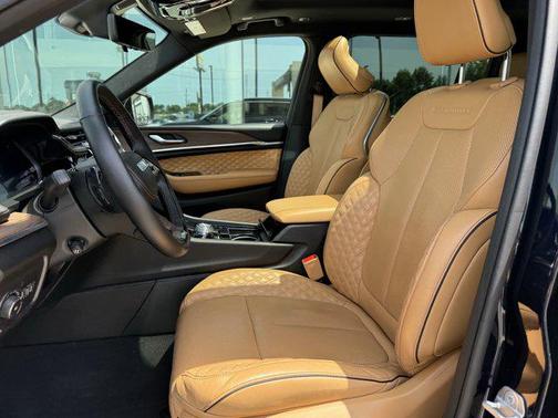 2023 Jeep Grand Cherokee L Summit