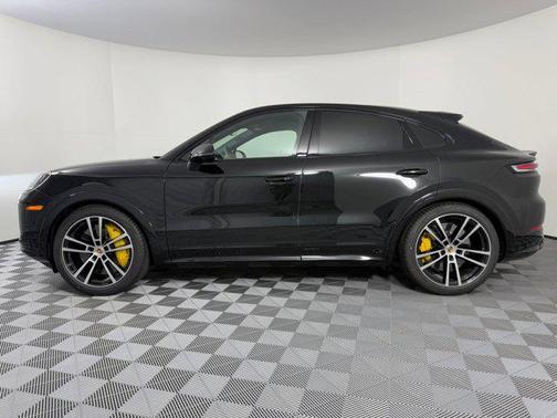 2026 Porsche Cayenne GTS