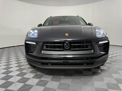 2026 Porsche Macan AWD