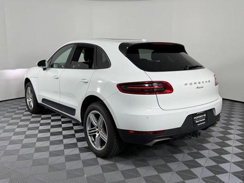 2018 Porsche Macan AWD