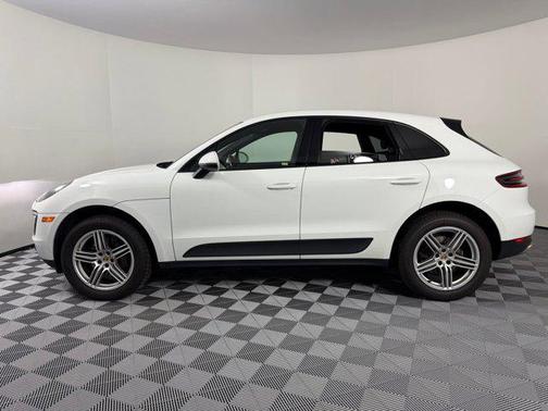 2018 Porsche Macan AWD