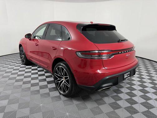 2024 Porsche Macan Base