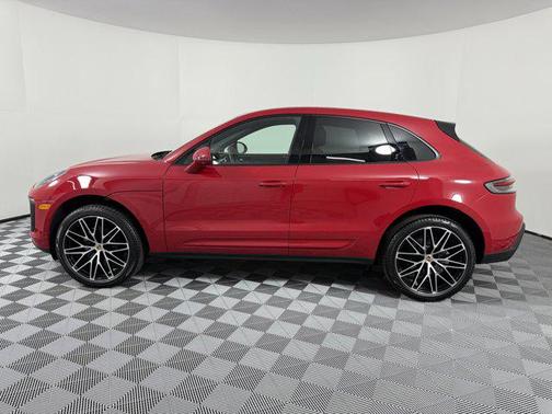 2024 Porsche Macan Base