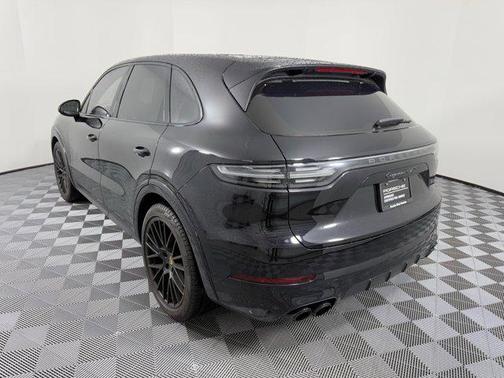 2022 Porsche Cayenne GTS