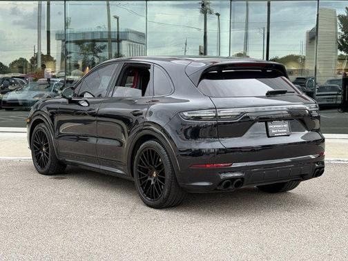 2022 Porsche Cayenne GTS