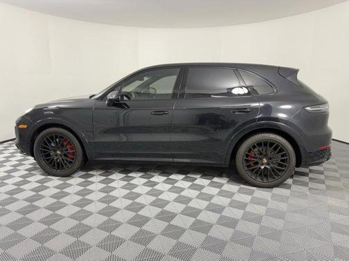 2022 Porsche Cayenne GTS