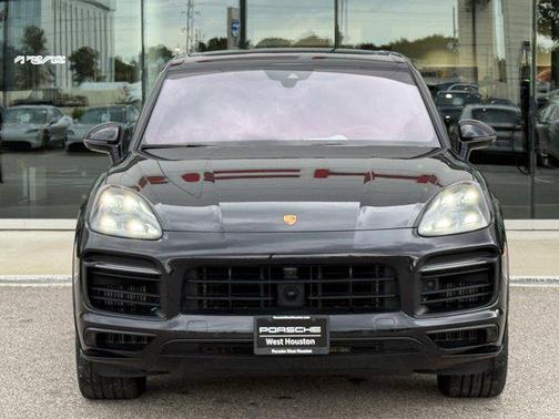 2022 Porsche Cayenne GTS