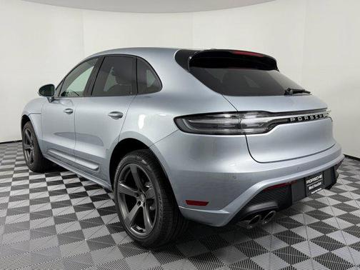 2026 Porsche Macan AWD