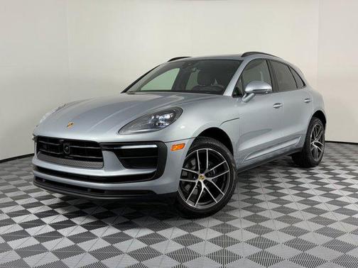 2026 Porsche Macan AWD