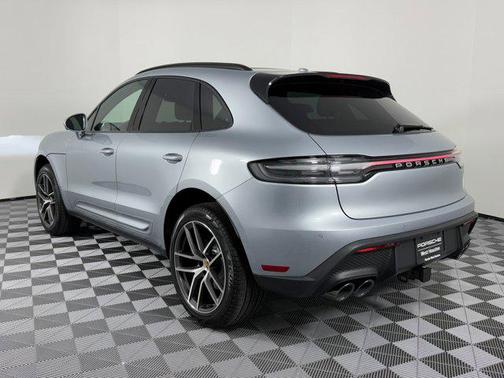 2026 Porsche Macan AWD