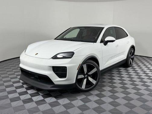 2025 Porsche Macan Electric
