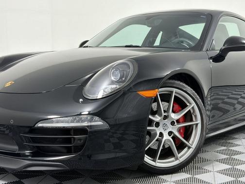 Black 2014 Porsche 911 Carrera 4S