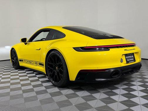 2023 Porsche 911 Carrera GTS