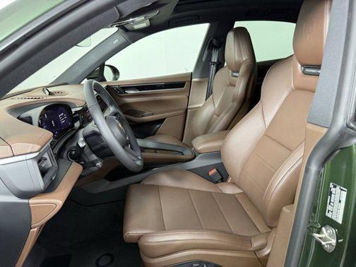 2025 Porsche Macan 4S