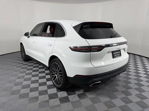 2022 Porsche Cayenne AWD