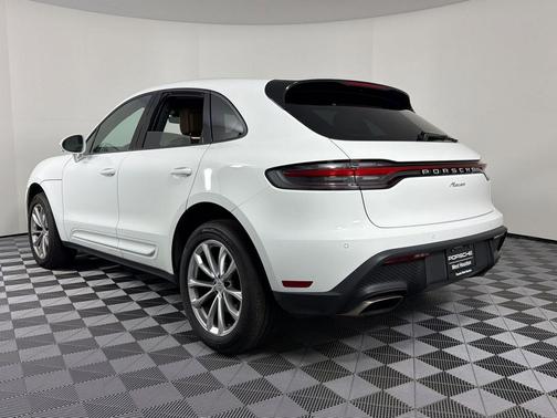 White 2023 Porsche Macan Macan