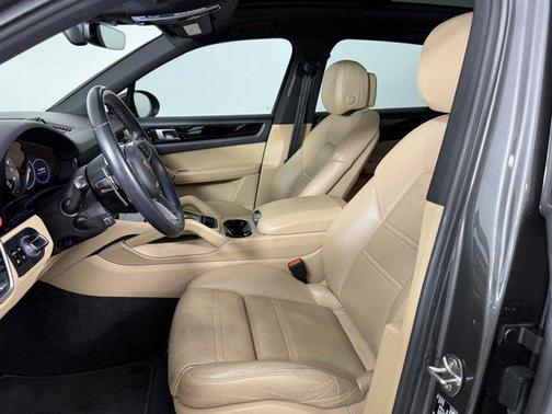 2019 Porsche Cayenne S