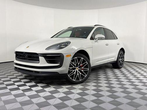 Chalk 2026 Porsche Macan Macan