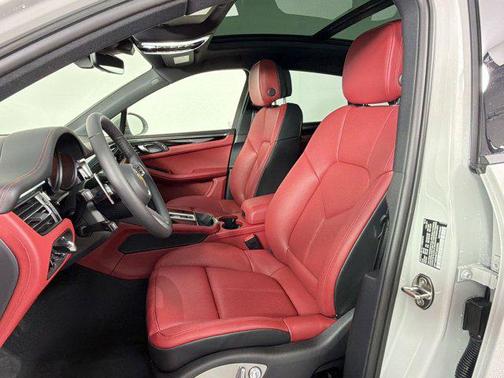Chalk 2026 Porsche Macan Macan