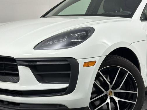 White 2023 Porsche Macan Macan