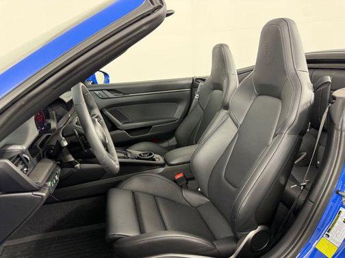 2025 Porsche 911 Carrera