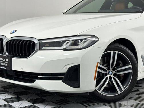 Alpine White 2021 BMW 530 530i