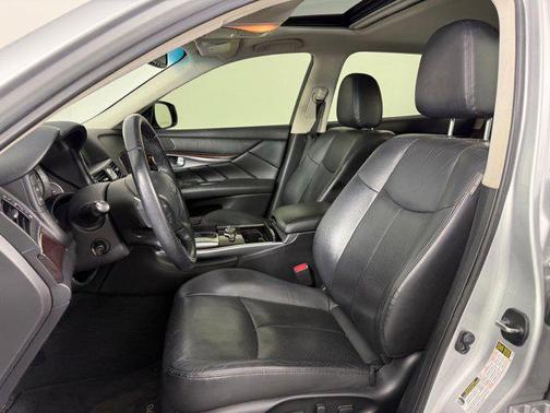 2015 INFINITI Q70L 3.7