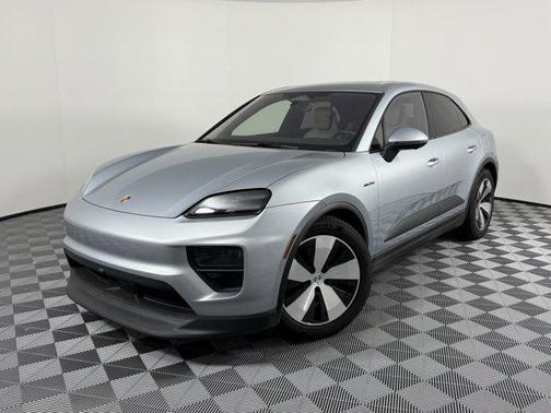 2024 Porsche Macan Base