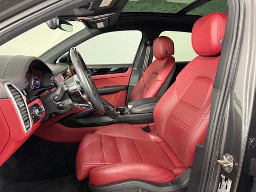 2021 Porsche Cayenne Cayenne