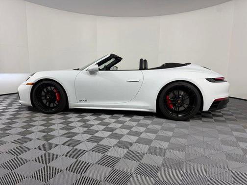 2022 Porsche 911 Carrera GTS