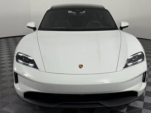 2025 Porsche Taycan RWD