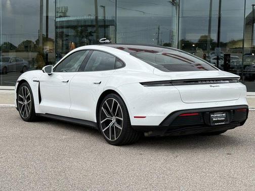 2025 Porsche Taycan RWD