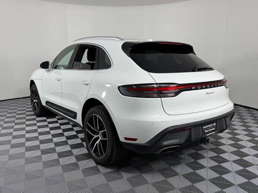 2024 Porsche Macan AWD