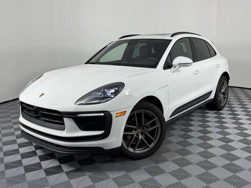 2024 Porsche Macan Base